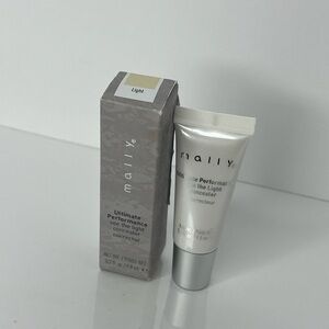 Mally Beauty Ultimate Performance Concealer - Light Shade